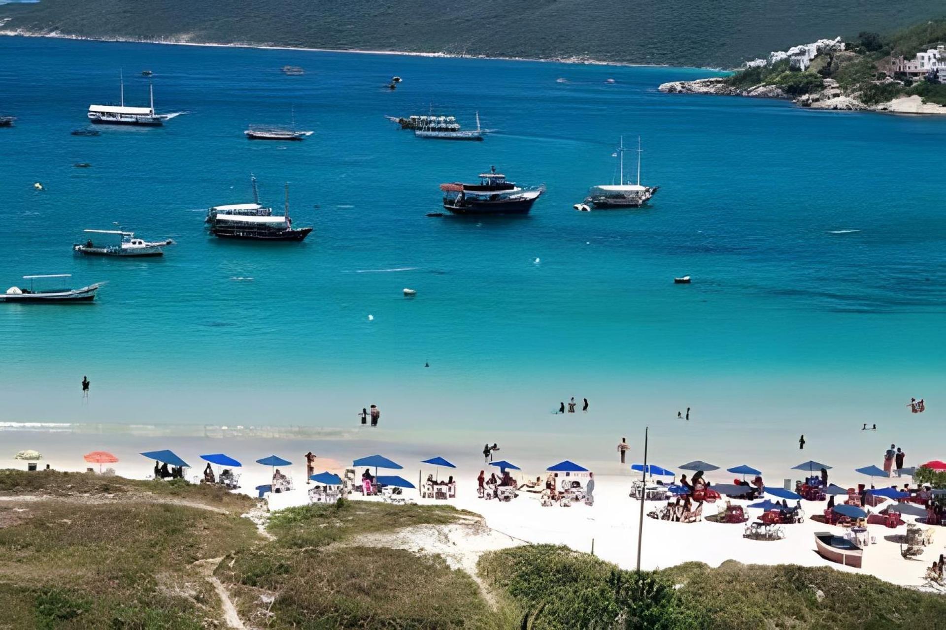 Apartamentos De 2 Quartos Com Piscina Na Praia Dos Anjos アハイアウ・ド・カボ エクステリア 写真